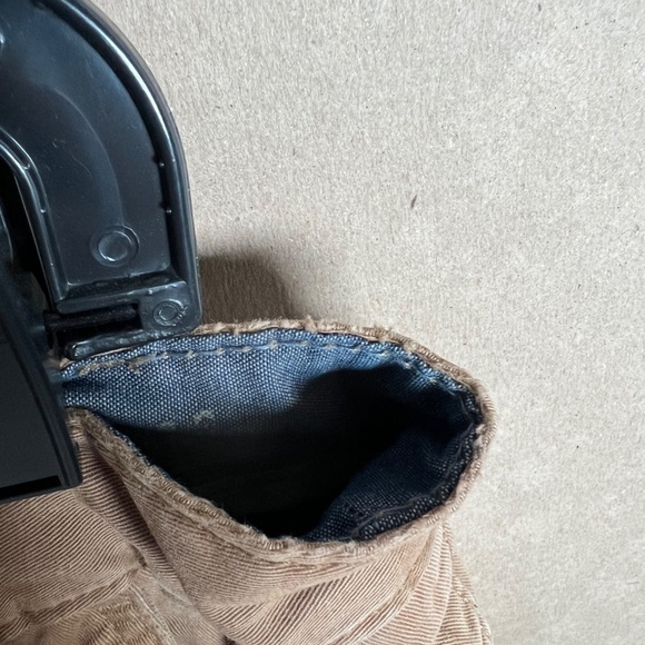 Eddie Bauer Wide lampasse type side seam Relaxed Tapered Leg Khaki Size 2 - Picture 9 of 11